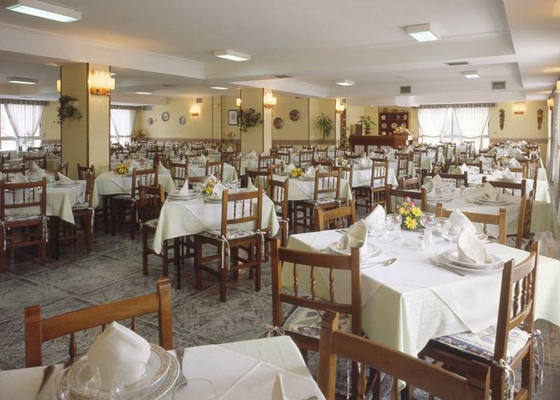 סנשנשו Hotel Troncoso מראה חיצוני תמונה