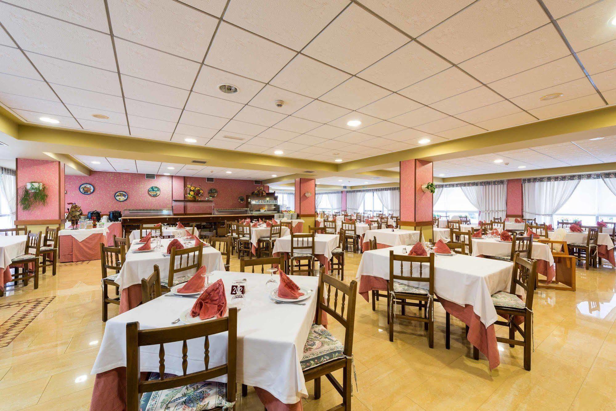 סנשנשו Hotel Troncoso מראה חיצוני תמונה